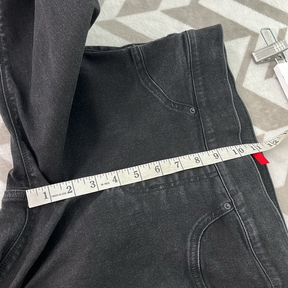 SPANX Black Skinny Ankle Jeans Distressed Vintage Wash size Small - Picture 8 of 9